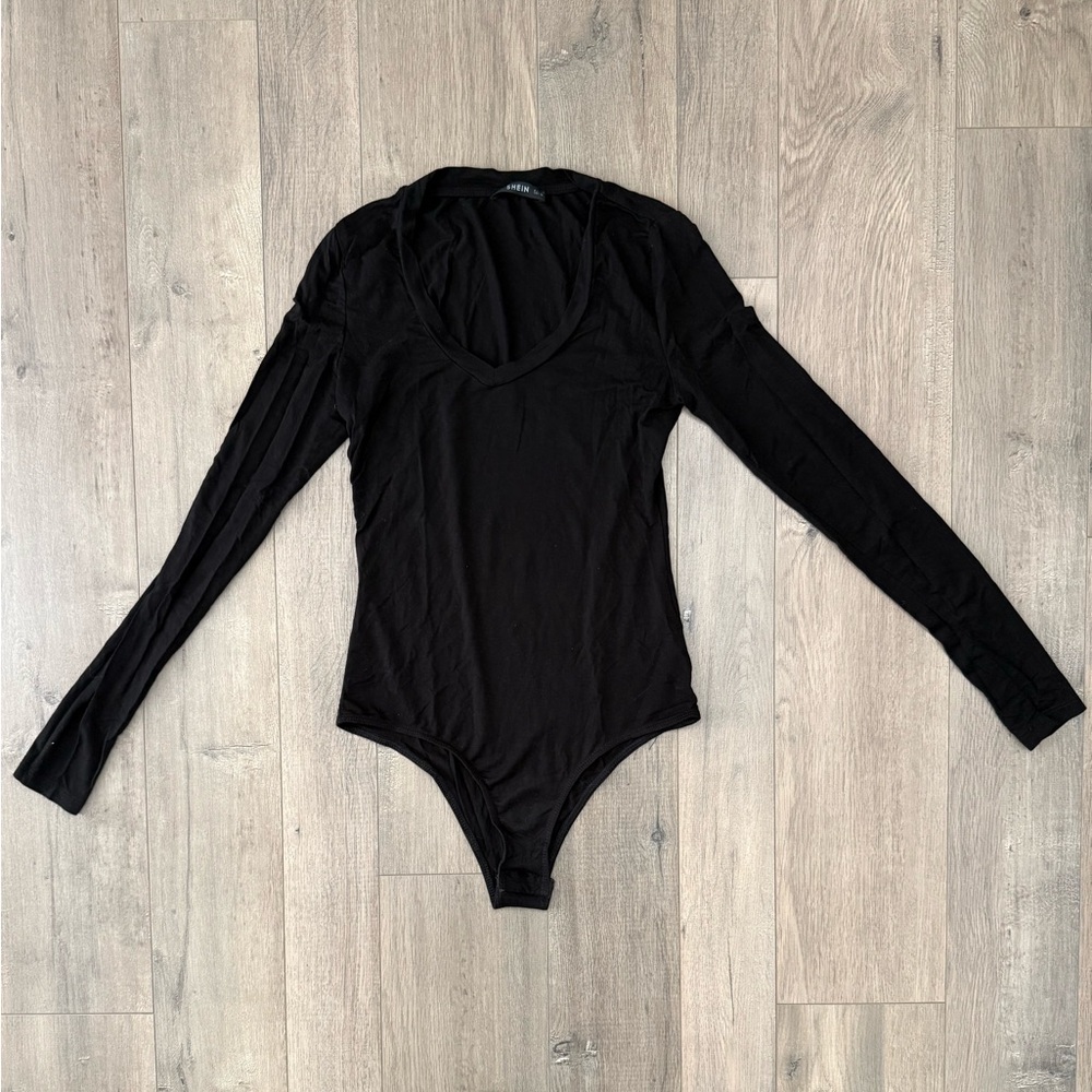 Bundle of 3 Long Sleeve V-Neck Bodysuits Size XS - Picture 7 of 11